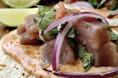 Tacos de tonyina amb mahonesa de ‘chipotle’