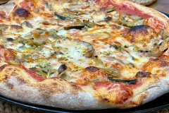 Pizza Sicilia, pizzas made from another pasta