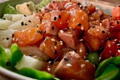 The salmon poke bowl from La Viajera, in Ferreries