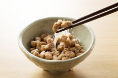 Natto japonais : un superaliment qui lutte contre les maladies cardiovasculaires