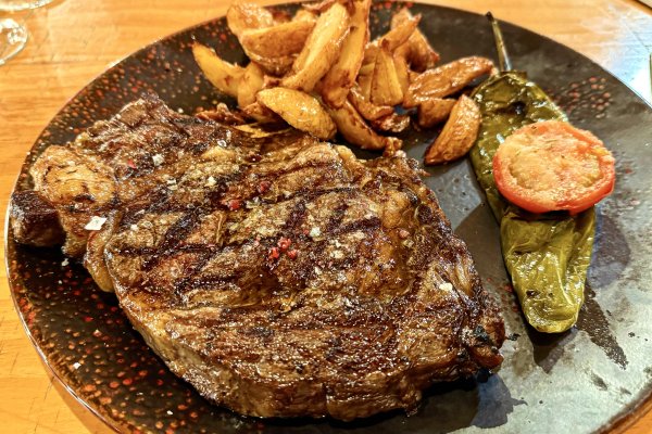 Steak de bœuf grillé, affiné 40 jours. Foto: Bep Al·lès©