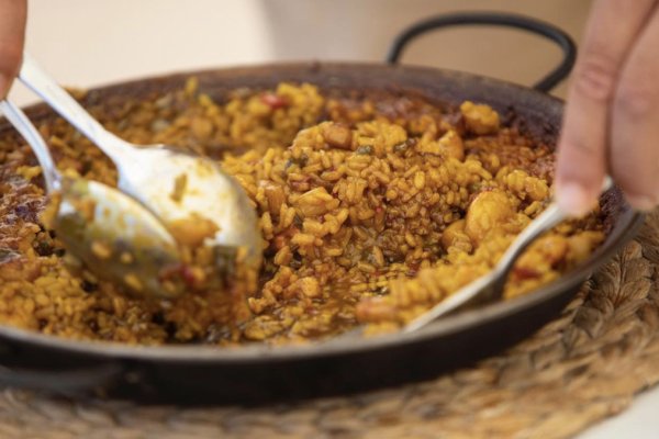 Paella de marisc, restaurant Miramar, Cala Blanca