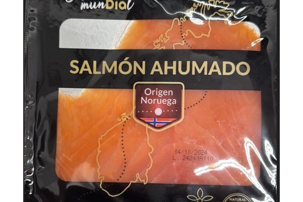 Warning of the presence of the monocytogene listeria bacterium in packs of smoked salmon of the Selección Mundial de Dia brand